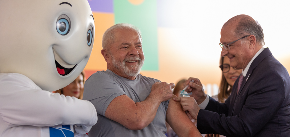 Alckmin vacina Lula