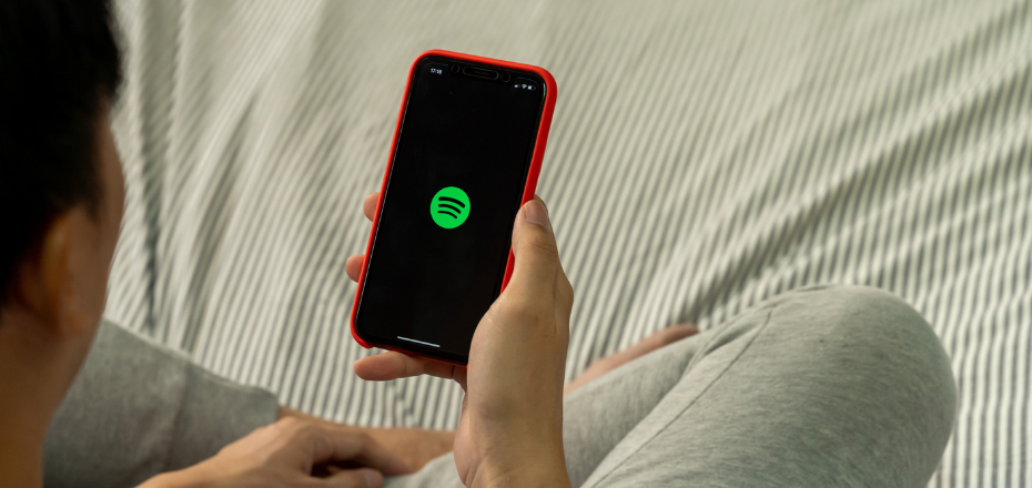 Spotify anuncia tradução de voz em podcasts com inteligência artificial